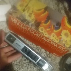 Minolta Pocket Autopak 460 With Original Box 