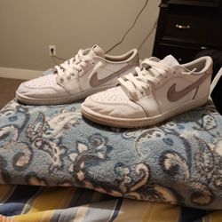 Jordan 1 Low Netrual Grey 