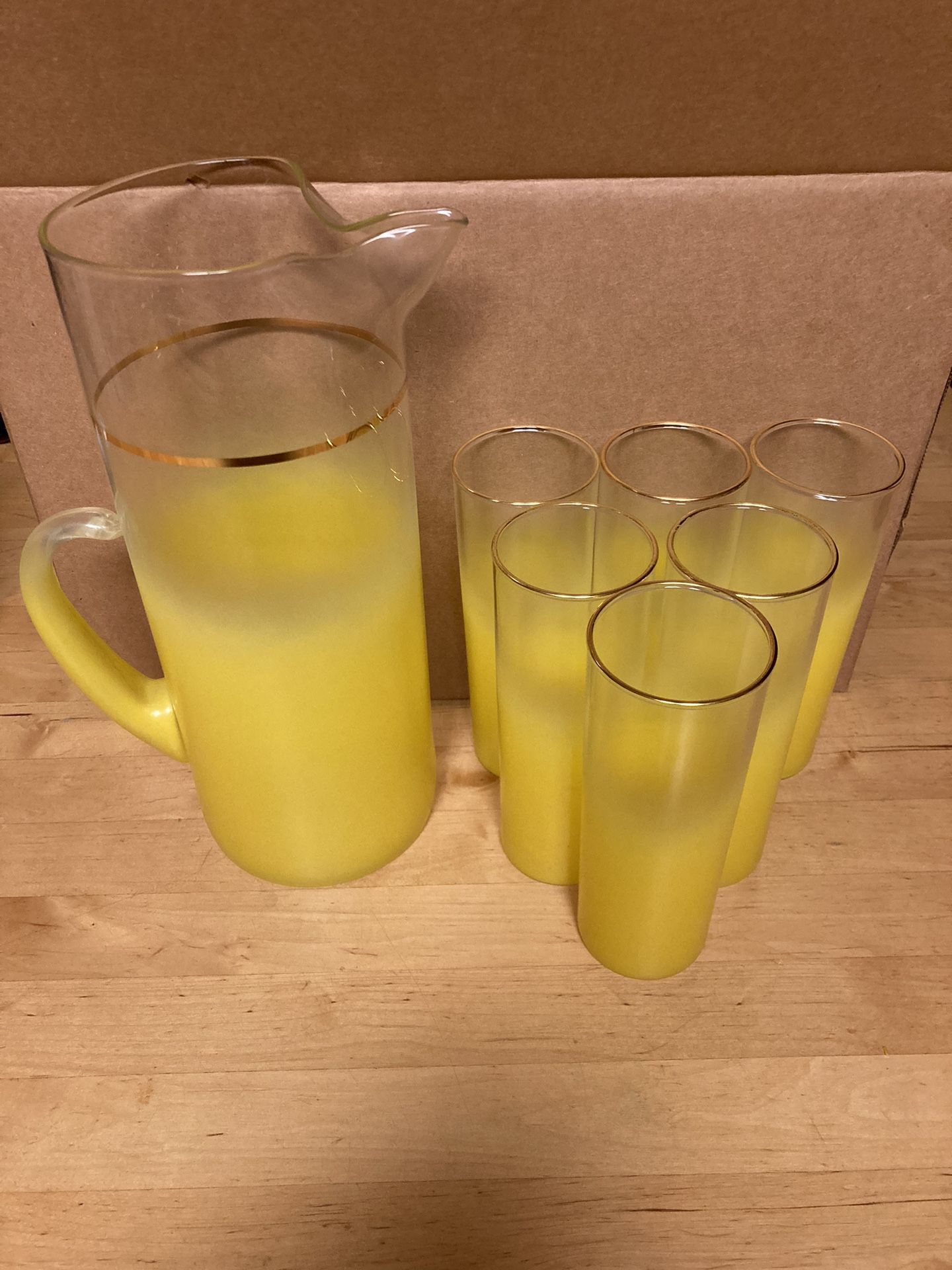 Blendo Juice Pitcher 4 Glasses Set Vintage West Virginia Glass