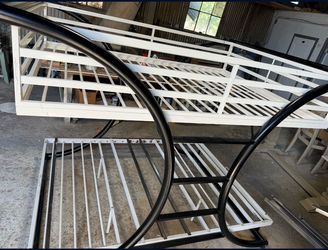 Solid bunk bed full zise