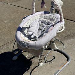 Graco Soothe N Sway Swing With Portable Bouncer