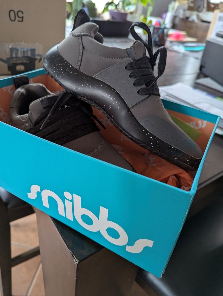 Snibbs Work Shoes