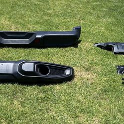 Jeep Wrangler Rubicon Front And Rear Bumpers 2018+ OEM, Plastic