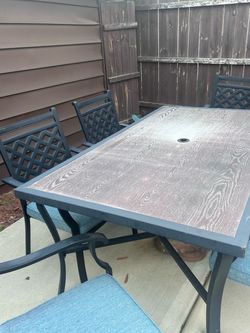 Outdoor patio set