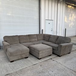 Tan 4-piece Sectional Couch
