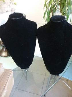 gran venta de maniques y estantes para colgar accsesorios
