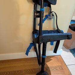 IWalk 2.0 - Hands free crutch