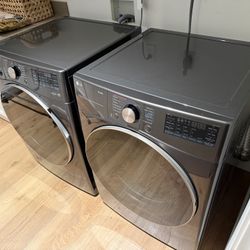 LG Front Load Washer & Dryer Set (WM4000HBA / DLEX4000B) – Black Steel, WiFi, Excellent Condition