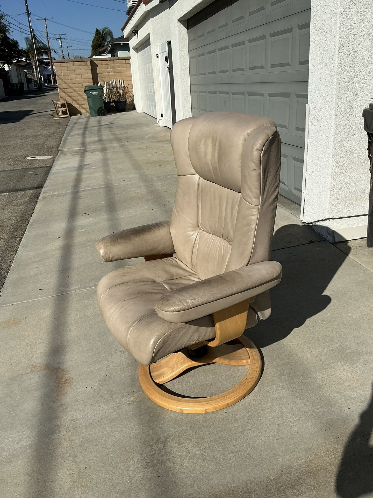 Recliner Chair