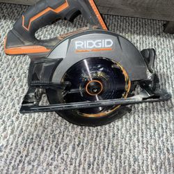 RIGID Circular Saw