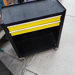 2 DRAWER TOOL BOX ON WHEELS 