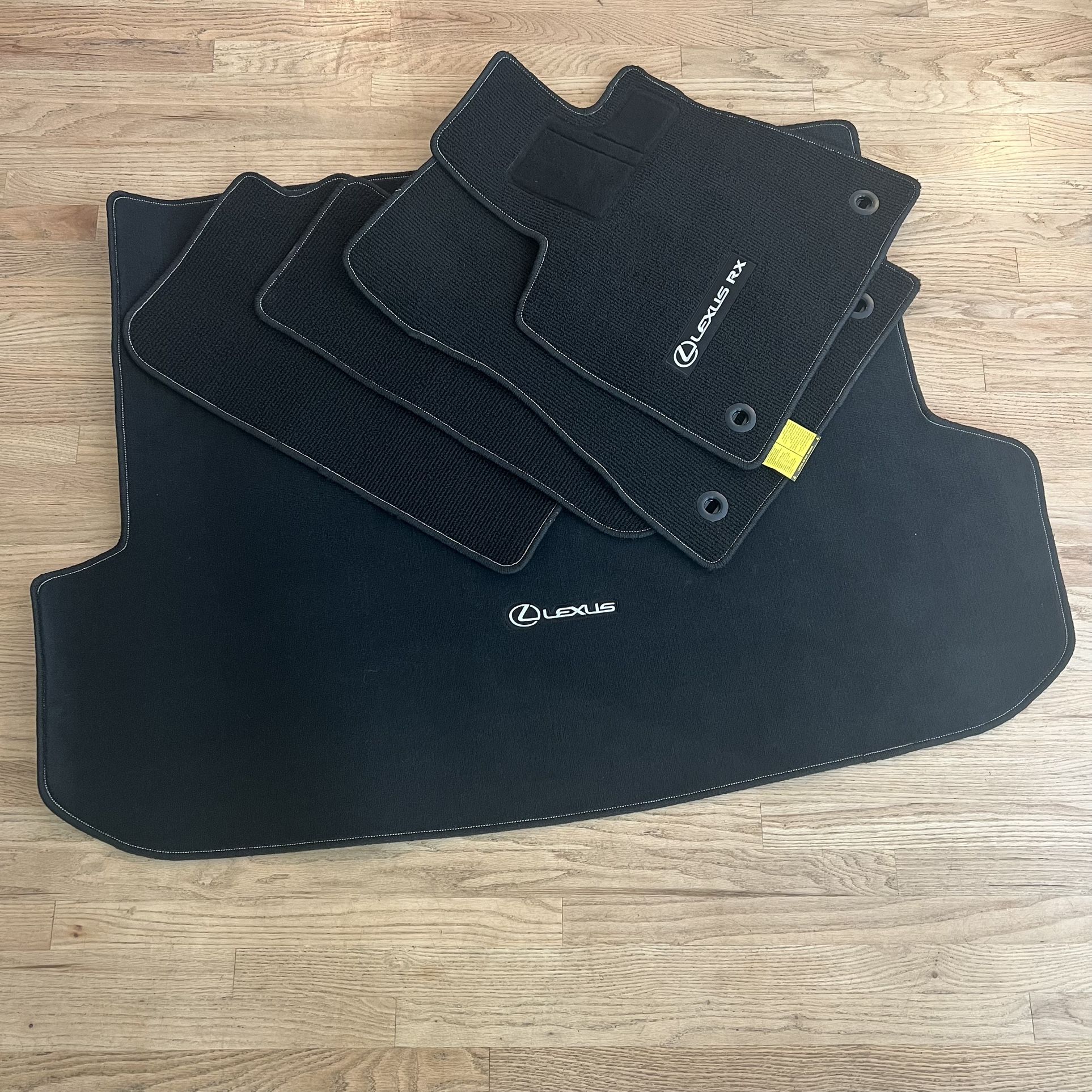 2016-2022 Lexus RX350 Black Carpet Floor Mats