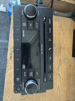 2010 Dodge Charger OEM Head unit 