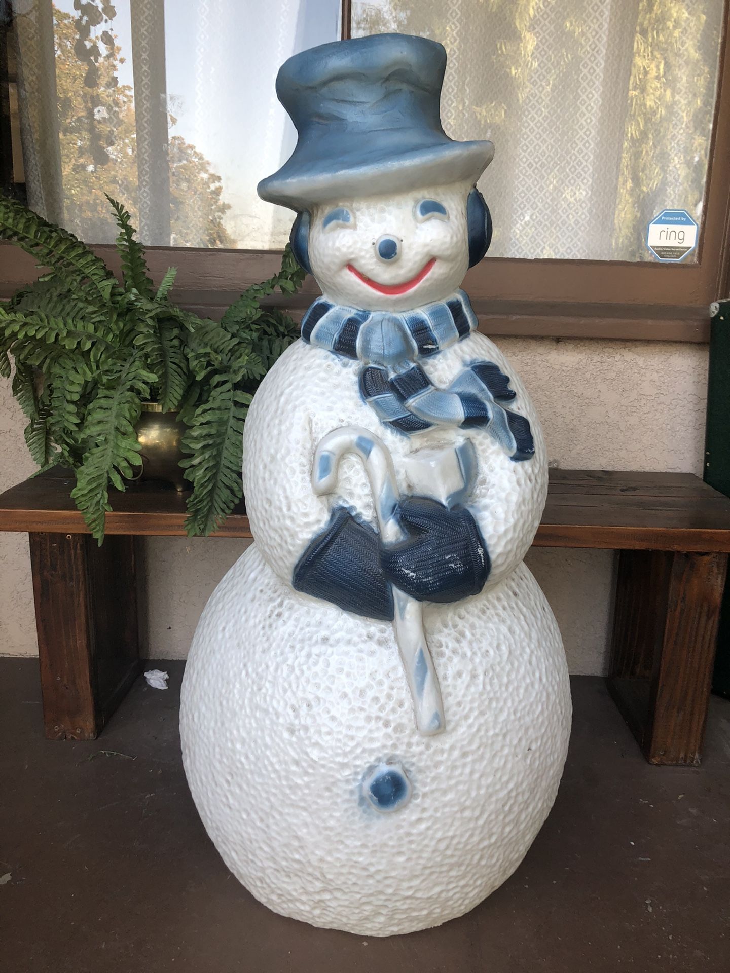 Vintage 3 1/2 foot Tall Plastic Mold Lighted Snowman Christmas Outdoor Yard Decor Working!