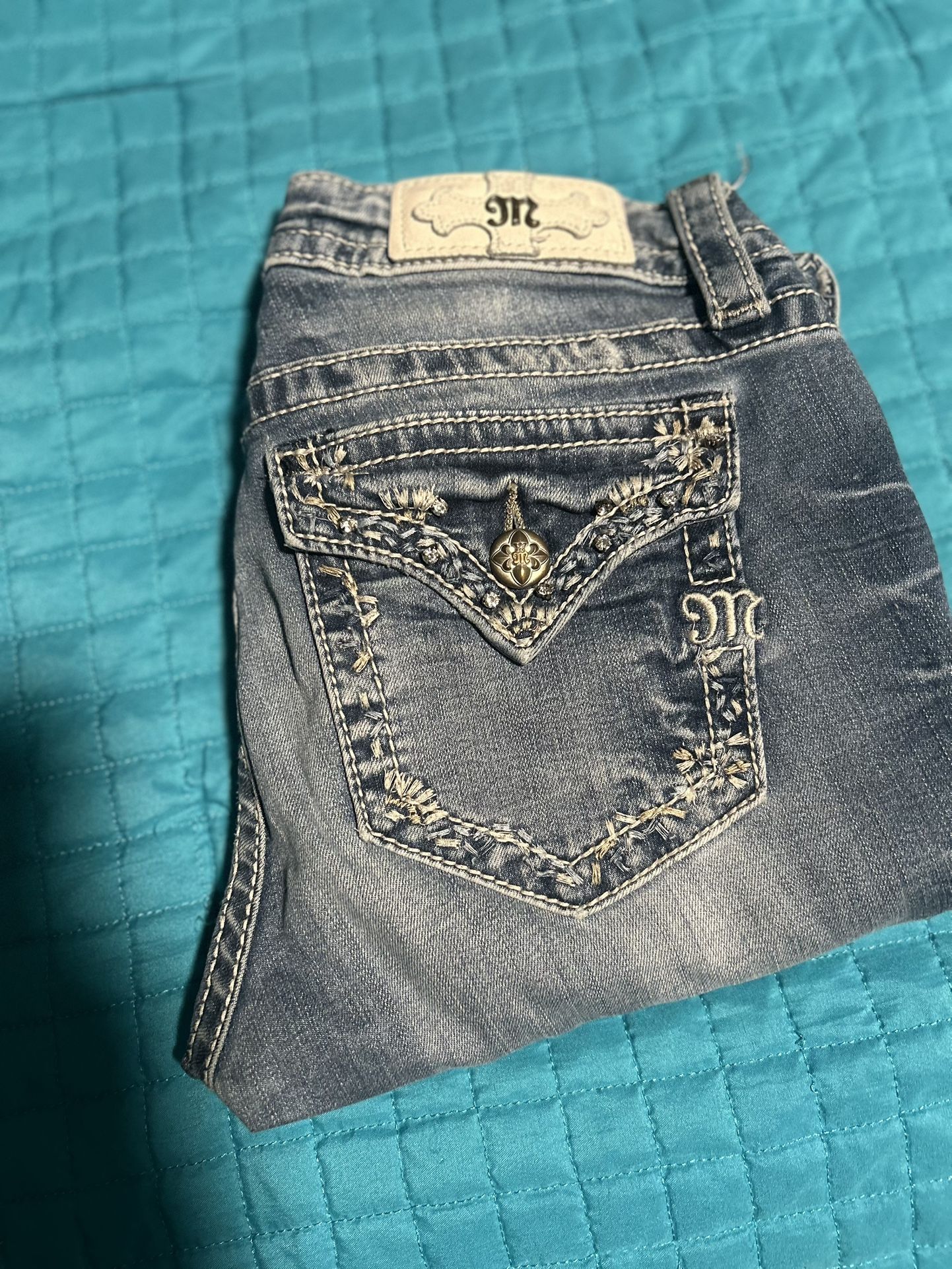 Miss Me Size 28