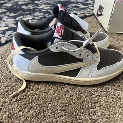 Travis Mocha Nike Dunks Copy  Size 8