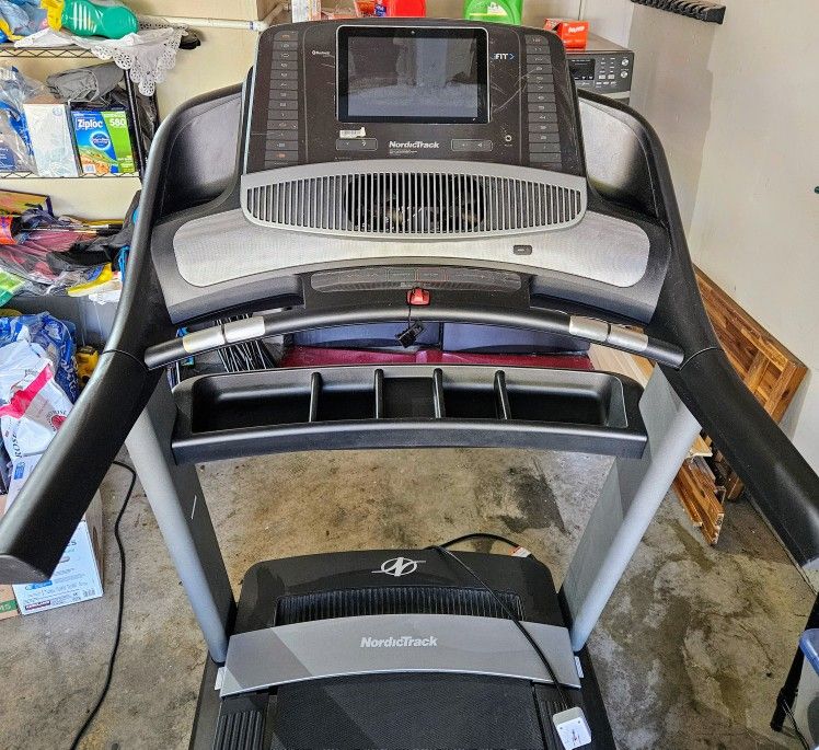 Nordicktrack 1750 Treadmill