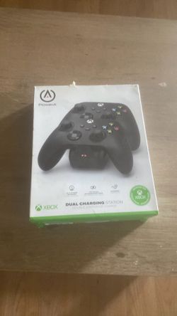 Xbox controller charger
