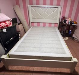 Full Size Bed