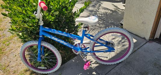 Huffy 20" Sea Star Kids' Bike -  Blue with Pink