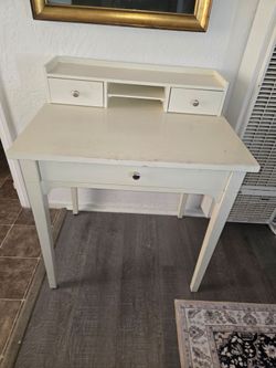 Desk & Chair