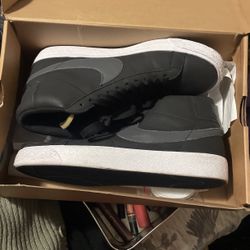 Nike Sb Zoom Blazer Mid Iso