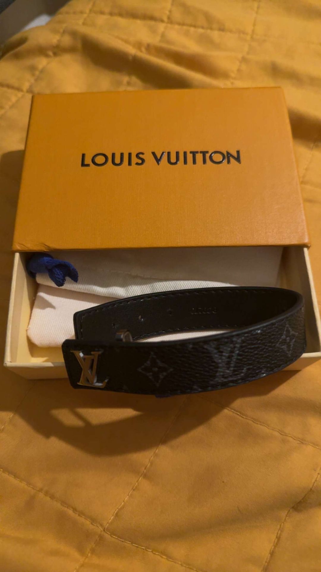Bracelet