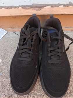 Dockers, size 10.5, black