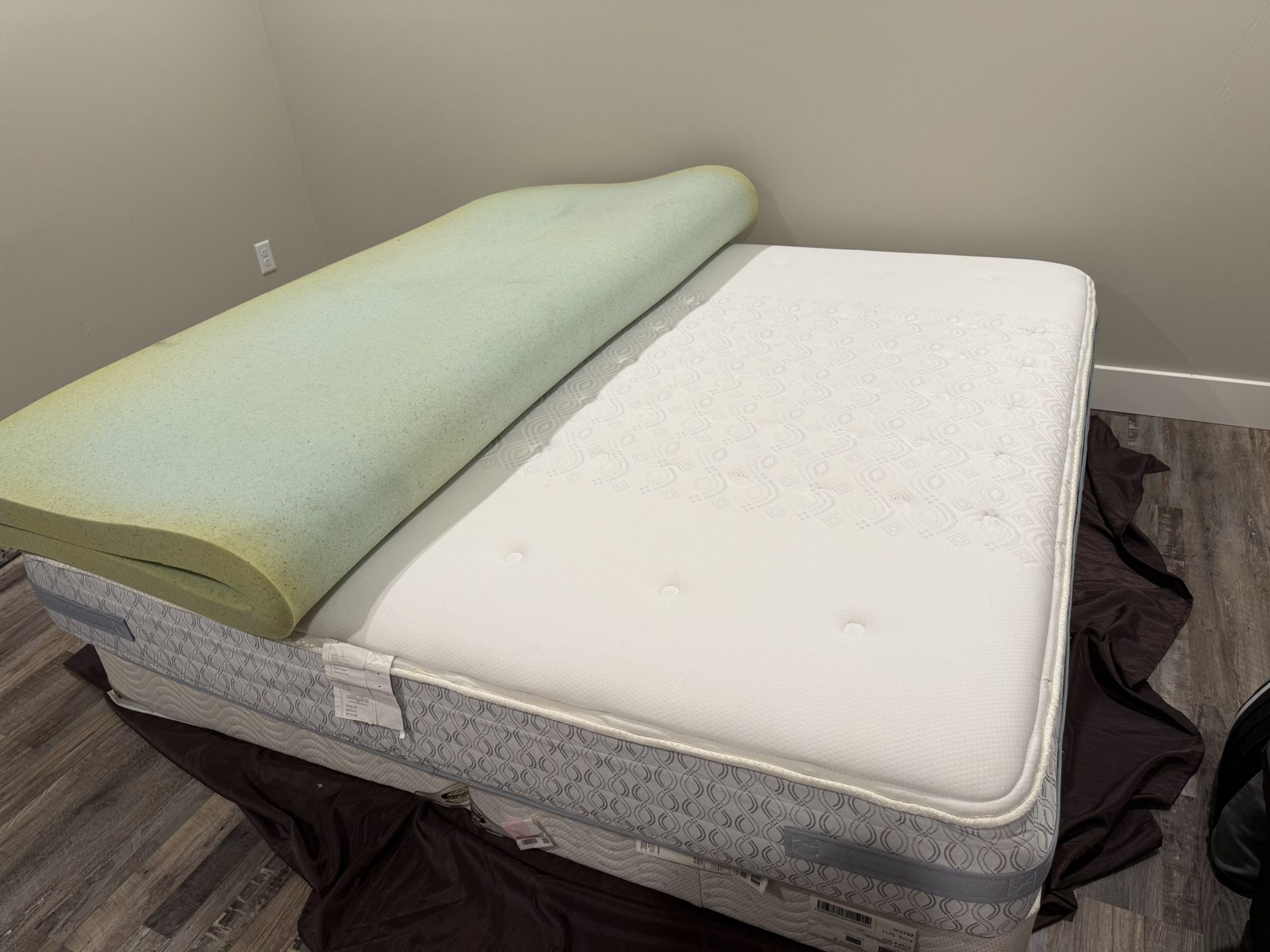 King Bed And Box Springs