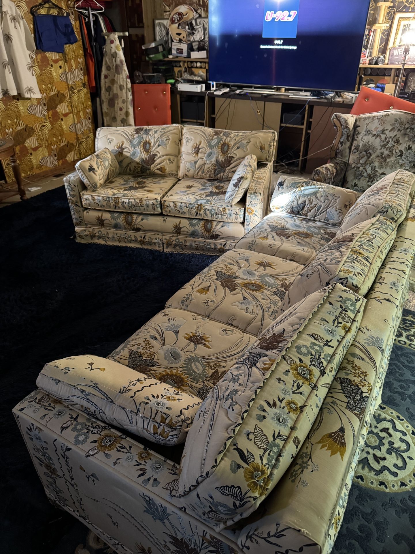 Vintage Couch and loveseat 
