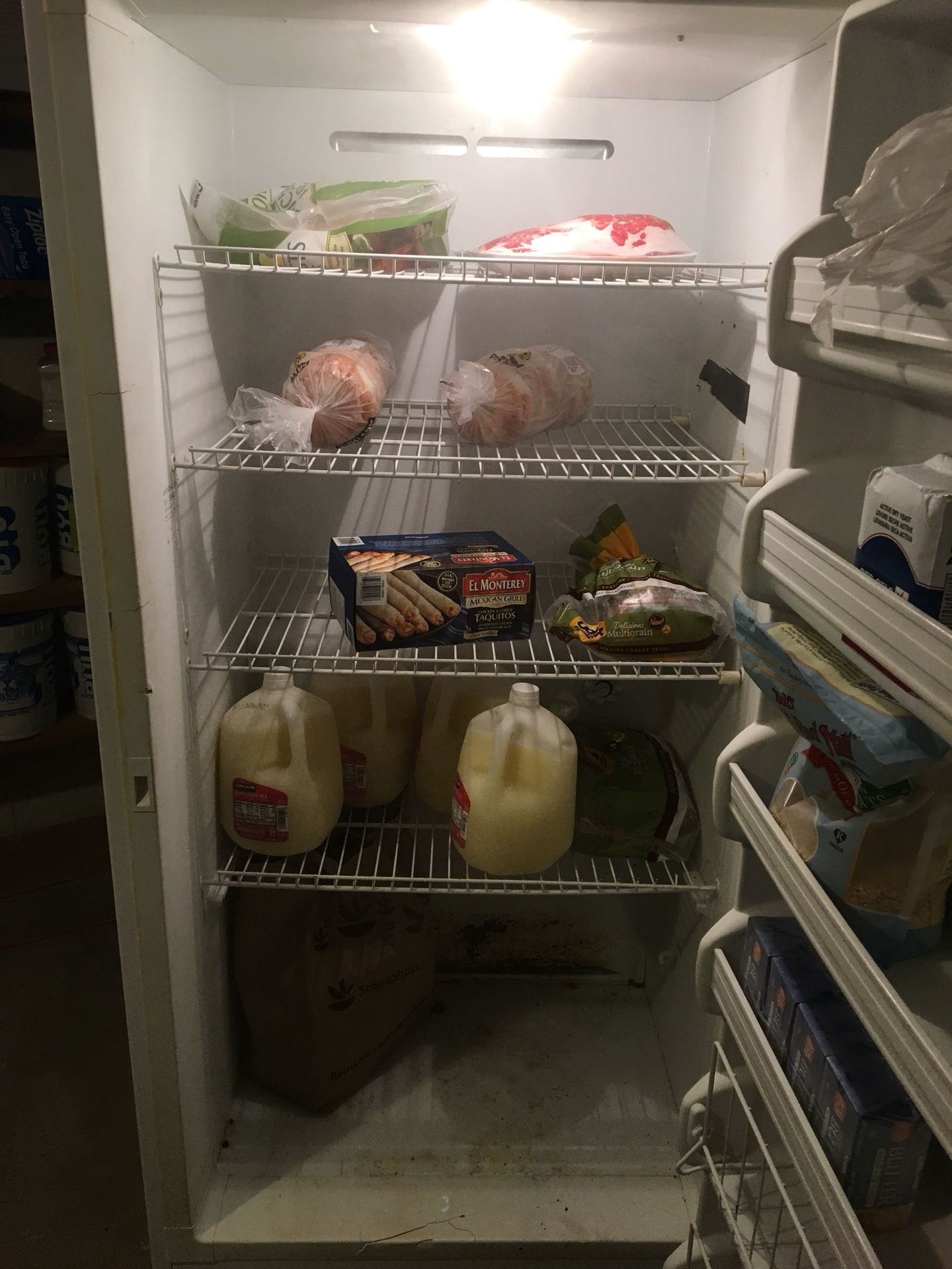 Frigidaire Commercial Freezer lffh2067dw2 for Sale in Belmont, MA OfferUp