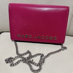 Marc Jacobs Chain Wallet Crossbody