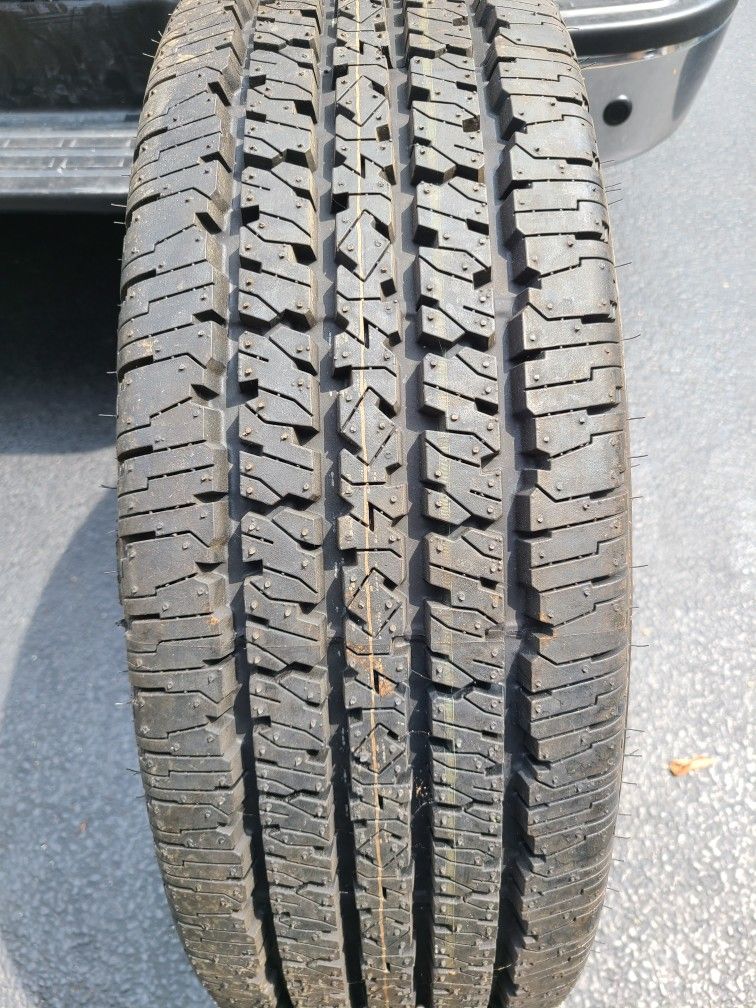 Tire Firestone Transforce LT247/70/17