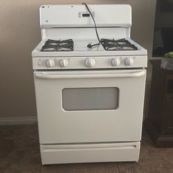 White GE Oven