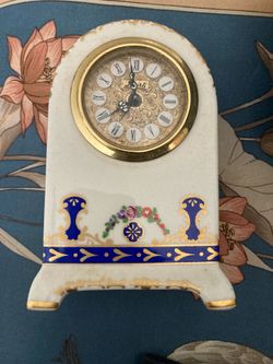 Lauris antique clock