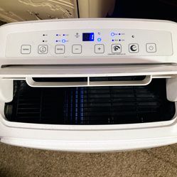 Portable AC (no Remote)