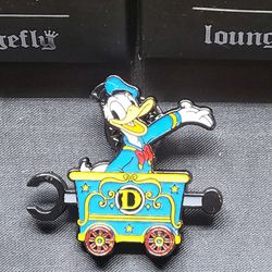 Disney Donald Duck Train Car Enamel Metal Pin Blind Box Series 