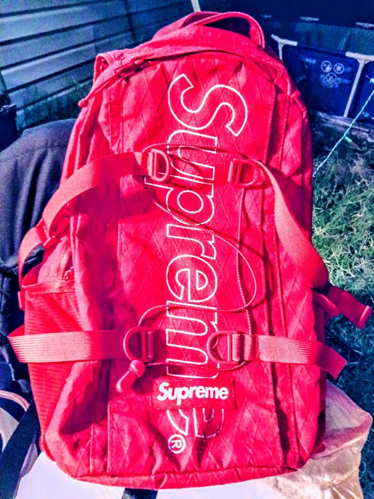 Supreme Backpack FW18 Red