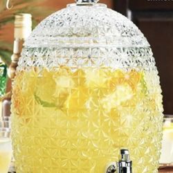 Elegant 1.7 Gallon Pineapple Glass Beverage Dispenser – Party-Ready!