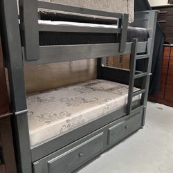 Triple Twin Bunk Bed With Mattress 