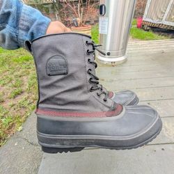 Sorel Men's 9.5 **LIKE NEW**