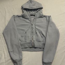Brandy Melville cropped sweater