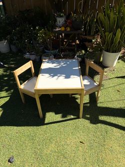Kids Wood Table and 2 Chairs Set