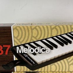 Brand New Hohner Performer 37 Melodica Keyboard. Retails For $98+ Tax
