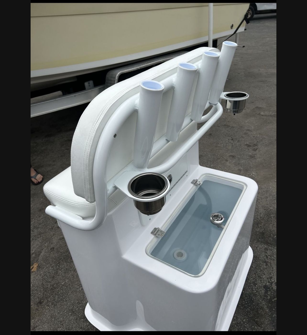 GET YOUR BOAT SUMMER READY LEANING POSTS AND LIVEWELLS FOR SALE for