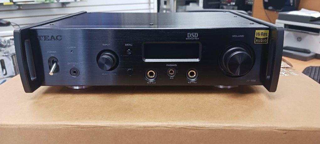 USB DAC/HEADPHONE AMPLIFIER