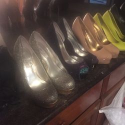 12 Pairs Shoes/boots Mostly Size 7 1/2