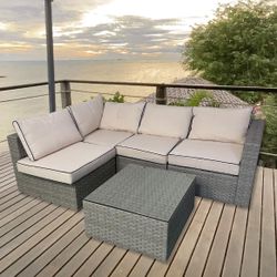 New 5pc Set Patio Furniture 
