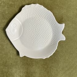 7 Bauer California Pottery Plates. Chicken of the WeYear Sea Tuna Fish Advertising Plates. No Chips Or Cracks  10” diameter  $5 Each. I Have 7