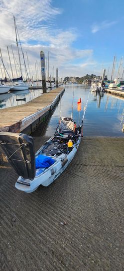 Fishing kayak
